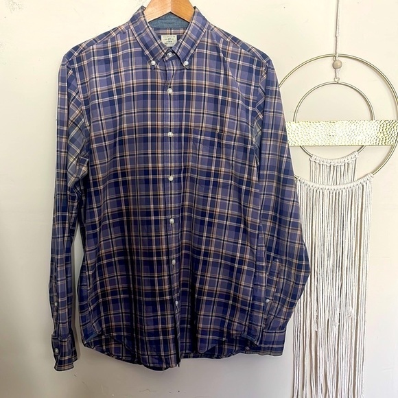 j.crew • plaid button down shirt - Picture 1 of 8